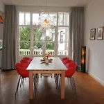 Holiday Home Sfeervol Den Haag